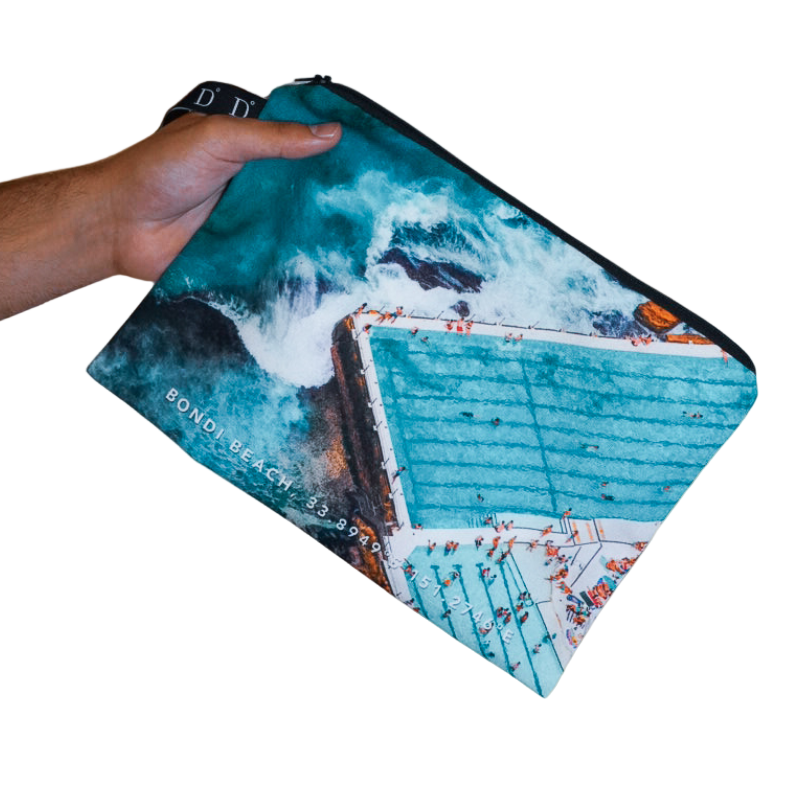 Destination Pouch- Icebergs Summer