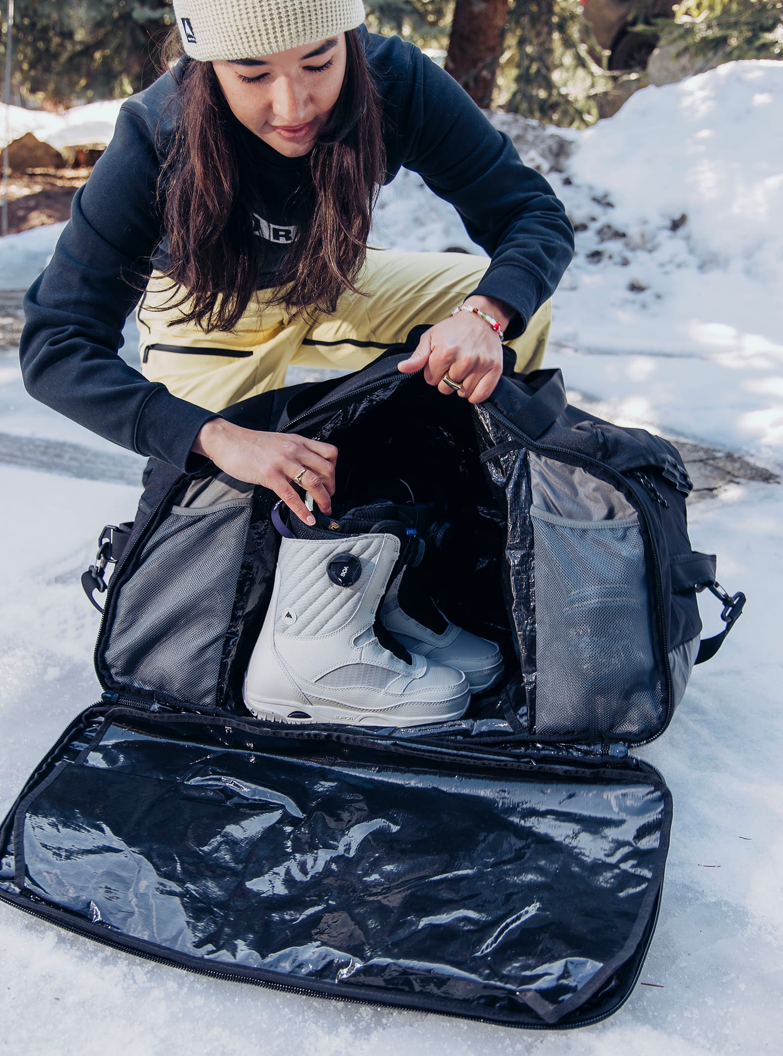 burton flight attendant snowboard bag BURTON Flight Attendant duffel bag - True Black