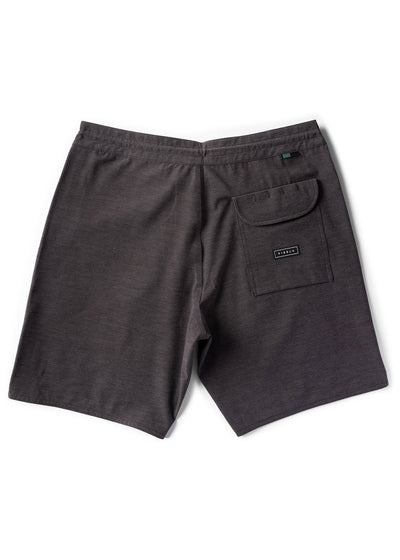 VISSLA Solid Sets 18.5" Boardshort - Black