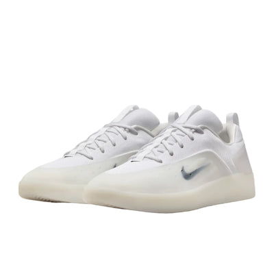 Nike SB Zoom Nyjah shoes - White/Black