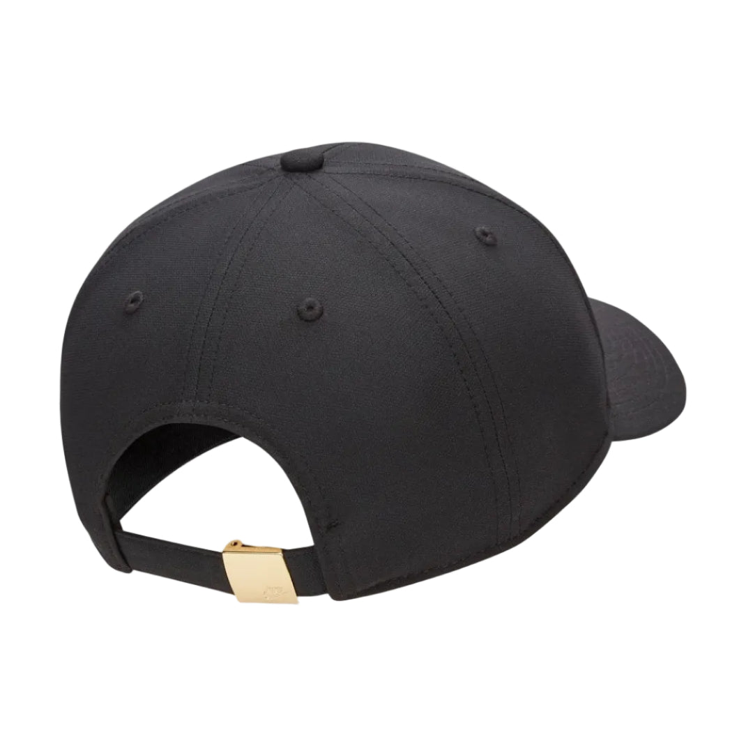 Nike Dri-FIT Club Structured Metal Logo Cap - Black/Metallic Gold