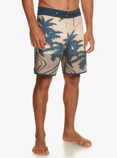 Quiksilver Highlite Scallop 19 Boardshort - Pastel Turquoise