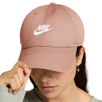 Nike Club Unstructured Futura Wash Strapback Cap - Rose Gold/White